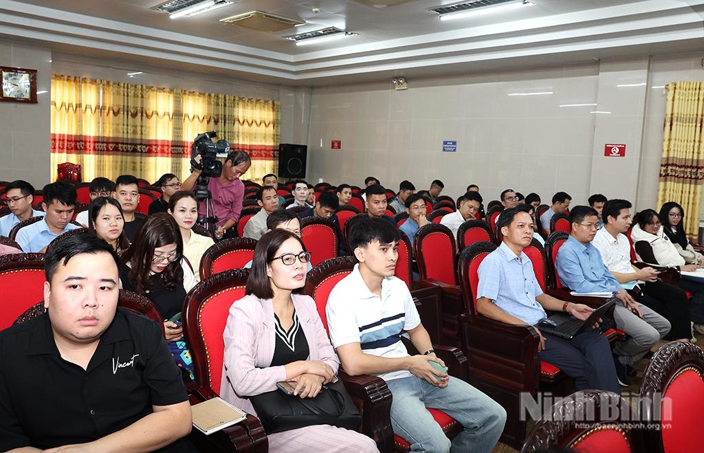 Các học viên tham gia lớp tập huấn.