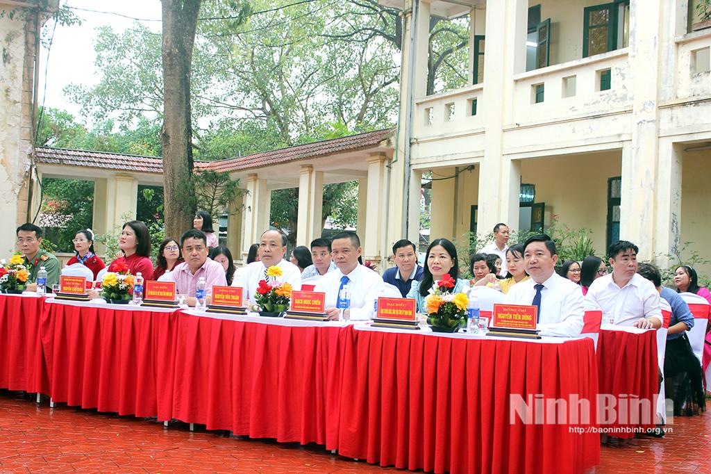 Các đại biểu tham dự chương trình “Ngày hội đồng diễn Võ nhạc Vovinam học sinh phổ thông”.