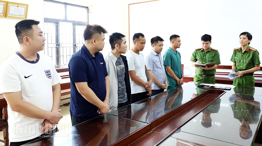 Các đối tượng tại Cơ quan Cảnh sát điều tra.