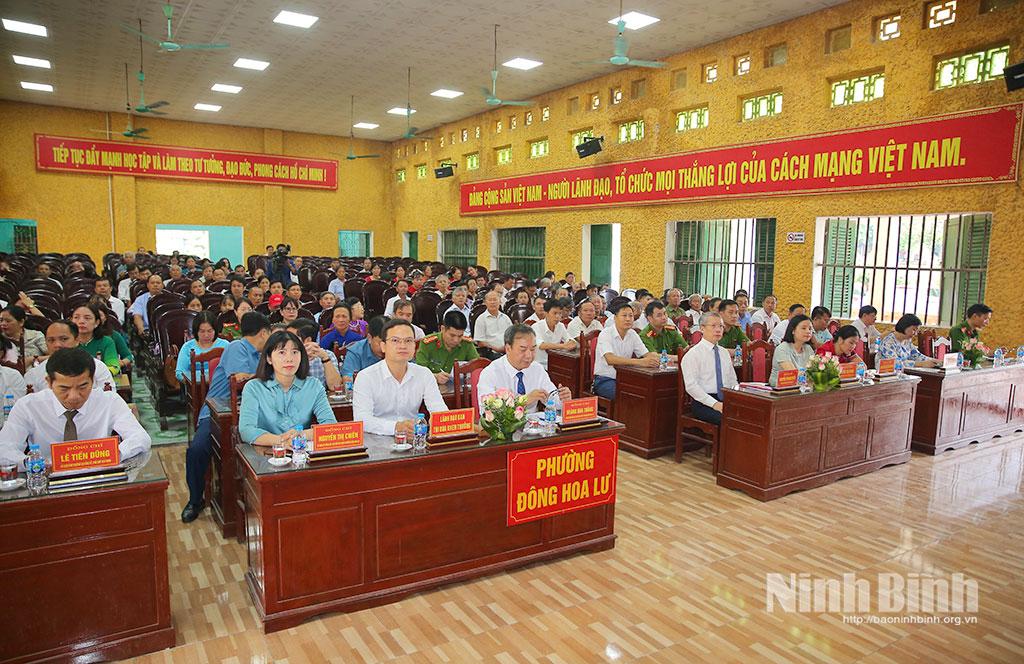 Các đại biểu dự hội nghị.