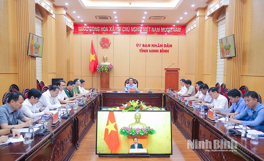 Các đại biểu dự hội nghị tại điểm cầu Ninh Bình.