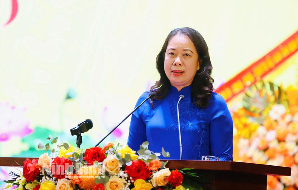 Đồng chí Võ Thị Ánh Xuân, Ủy viên Trung ương Đảng, Phó Chủ tịch nước, Phó Chủ tịch thứ nhất Hội đồng Thi đua - Khen thưởng Trung ương phát biểu chỉ đạo Đại hội.