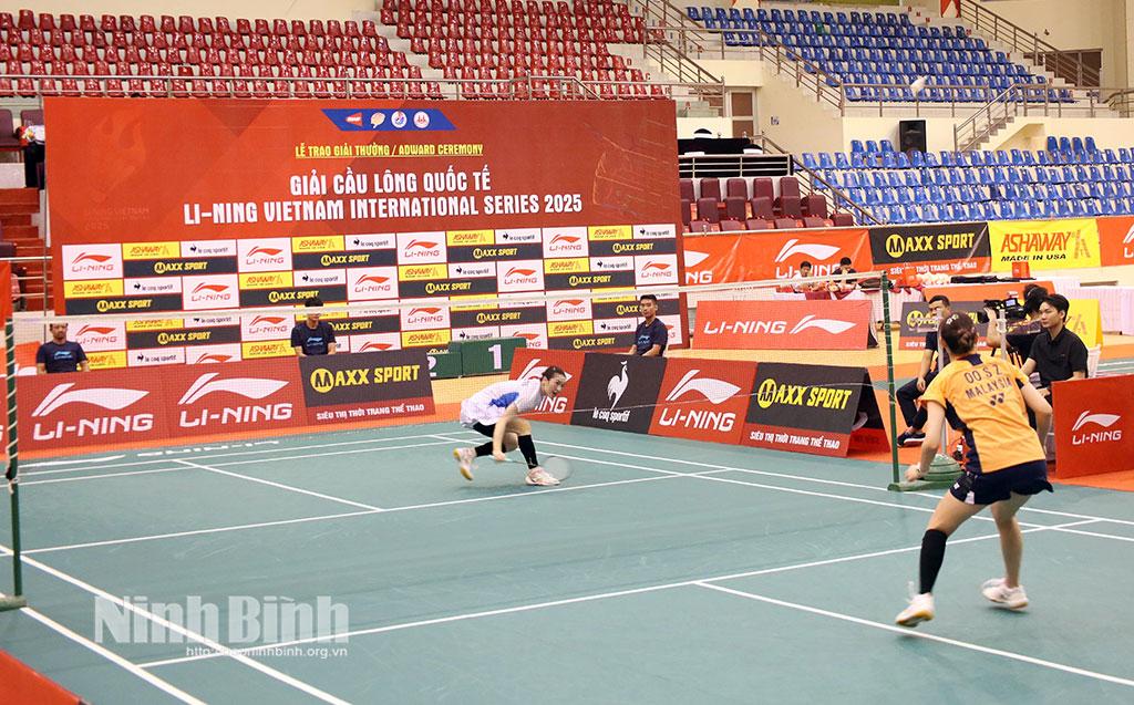 Trận chung kết giữa Vũ Thị Trang và tay vợt Malaysia diễn ra gay cấn và hấp dẫn, Vũ Thị Trang xuất sắc giành chiến thắng 2-1.