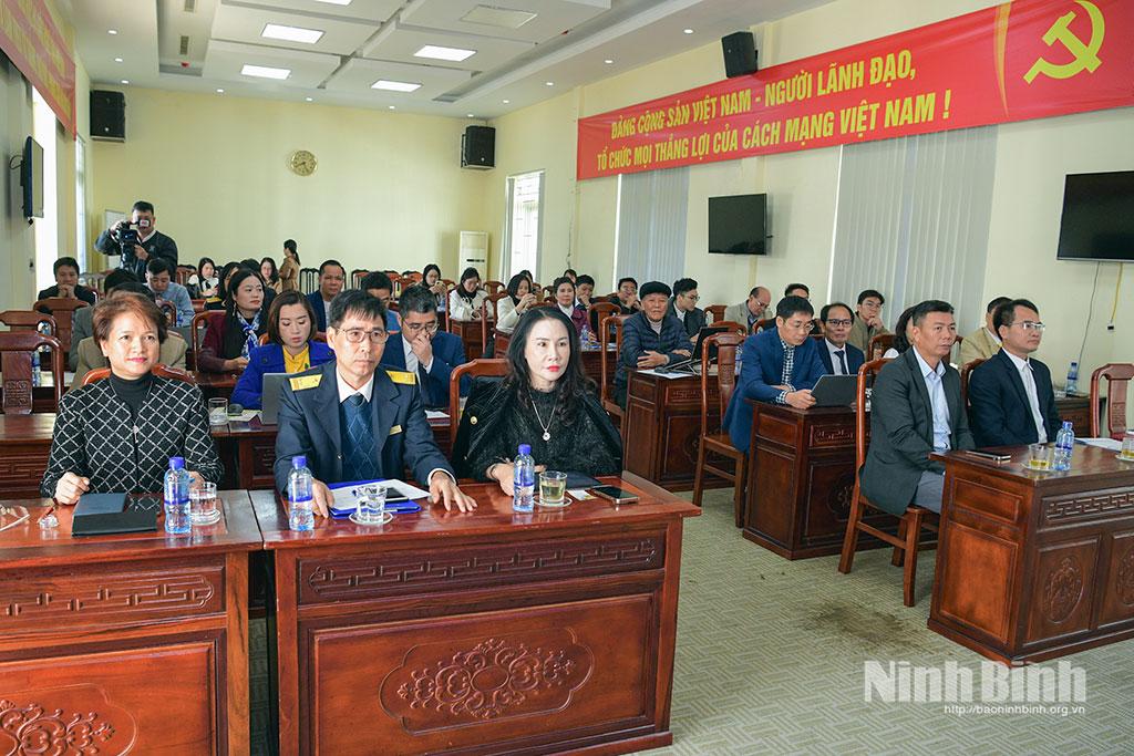 Các đại biểu dự hội nghị.