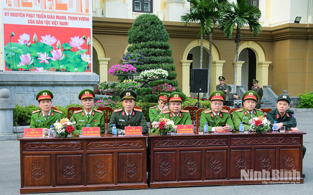 Các đại biểu dự Lễ ra mắt.