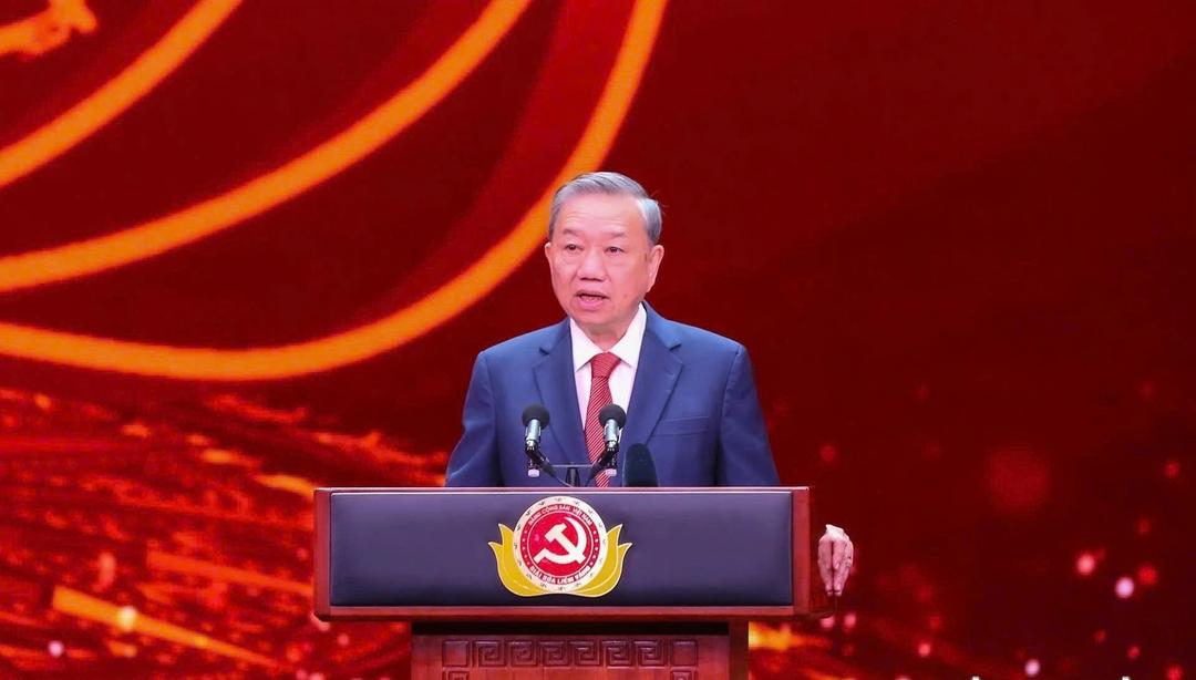 Tổng Bí thư Tô Lâm phát biểu tại Lễ trao Giải Búa liềm vàng lần thứ IX - năm 2024. Ảnh: PV