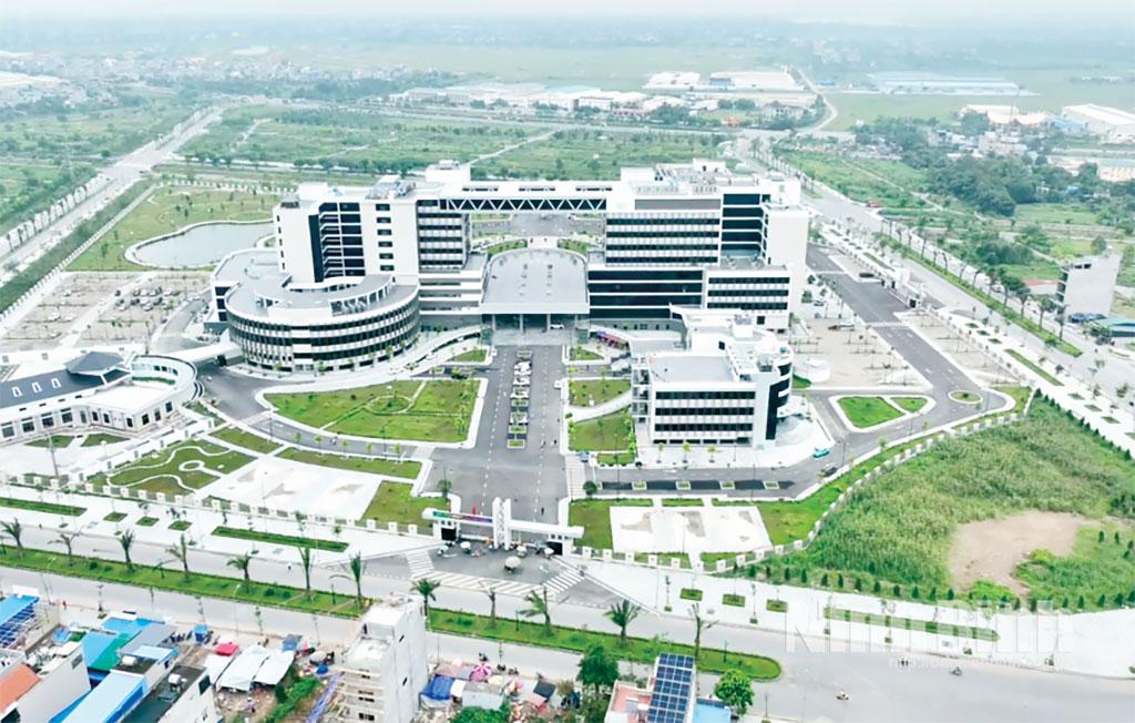 Bệnh viện Đa khoa Nam Định được đầu tư xây dựng khang trang, hiện đại. Ảnh: Viết Dư