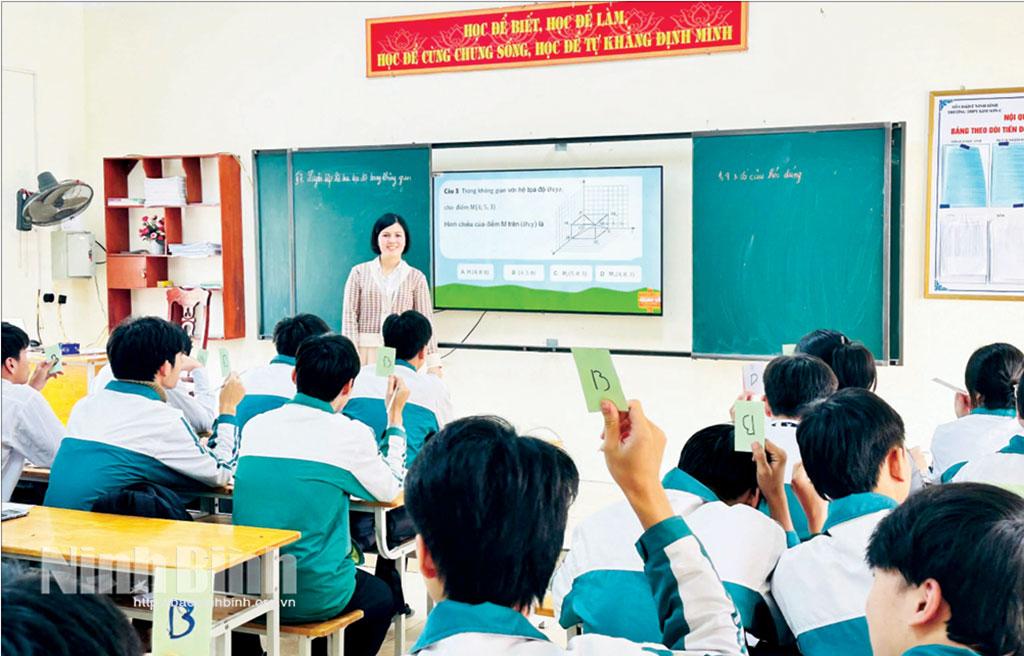 Giờ lên lớp của cô và trò Trường THPT Kim Sơn C.