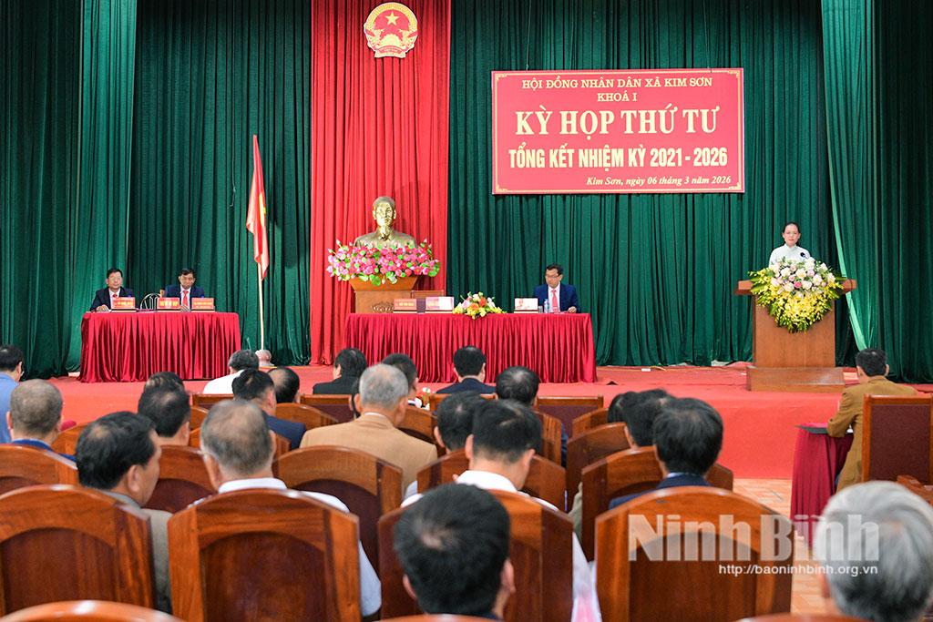 Quang cảnh Kỳ họp thứ IV- Kỳ họp tổng kết hoạt động của HĐND xã Kim Sơn nhiệm kỳ 2021-2026. Ảnh: Trường Giang