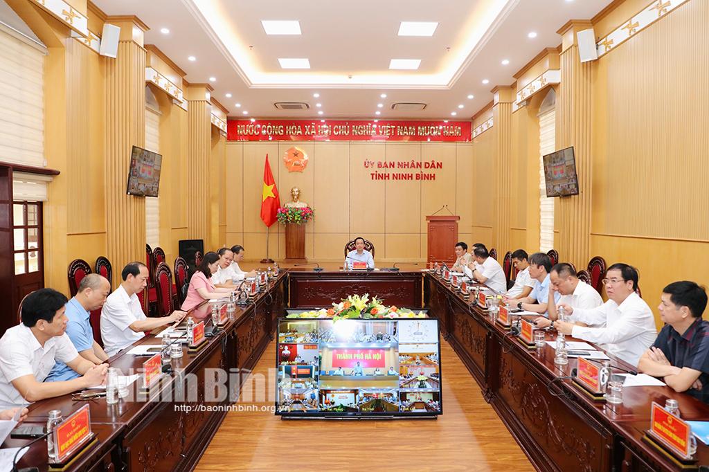 Các đại biểu dự hội nghị tại điểm cầu tỉnh Ninh Bình.