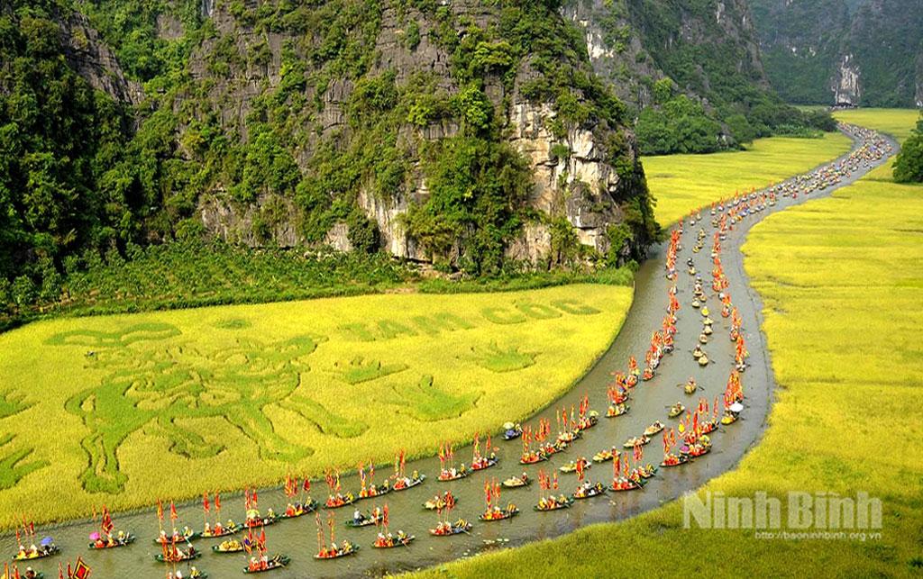 Lễ hội Sắc vàng Tam Cốc-nét văn hóa độc đáo, hấp dẫn khách du lịch. Ảnh: Ngọc Linh