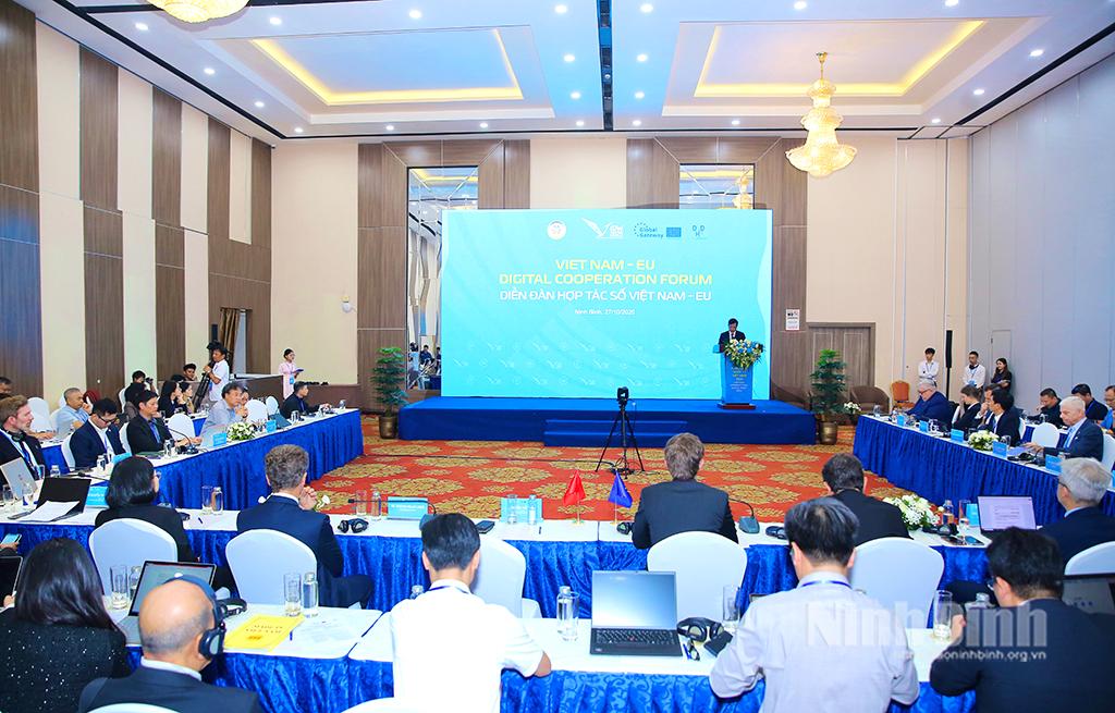 Quang cảnh hội nghị.