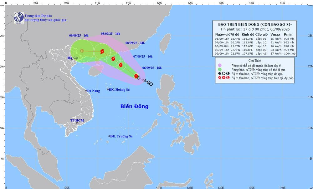 Bản đồ dự báo quỹ đạo và cường độ bão lúc 17 giờ ngày 6/9.