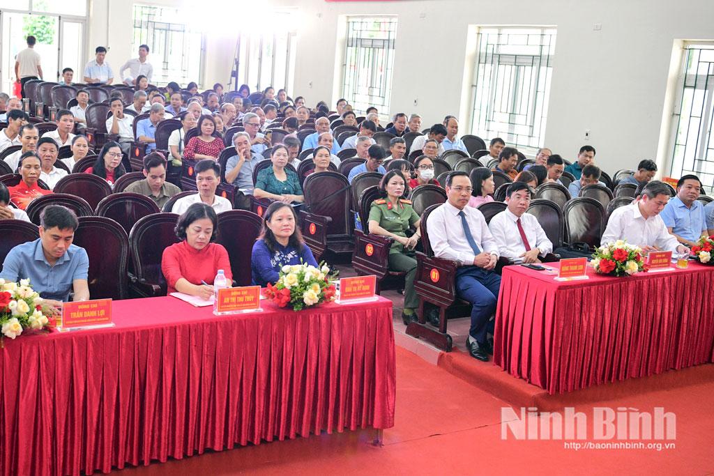 Các đại biểu tham dự hội nghị.