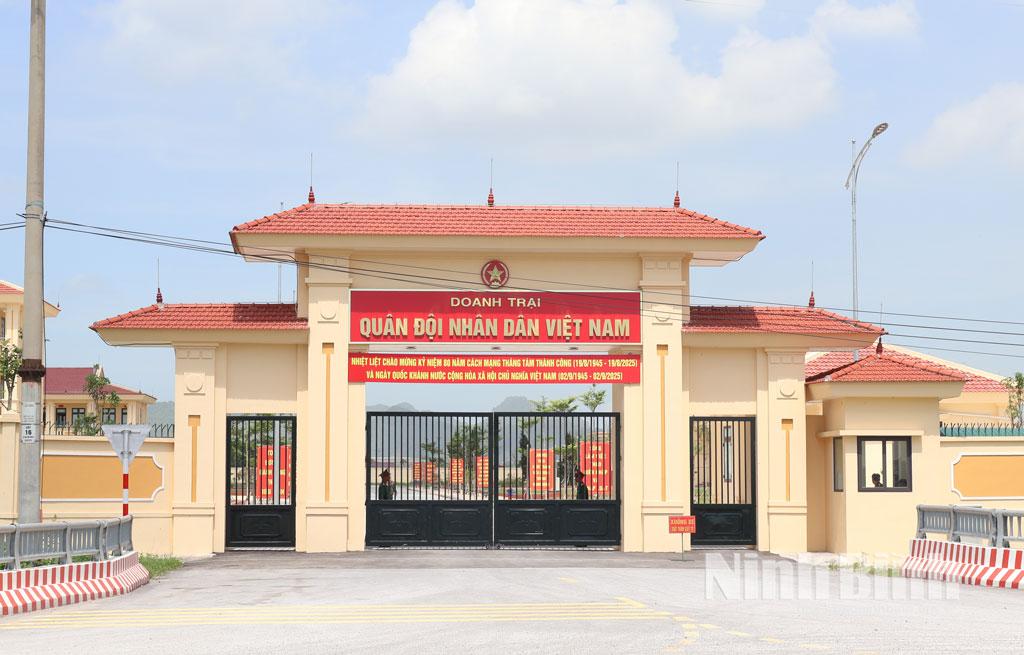 Trụ sở Trung đoàn Bộ binh 151 mới được đầu tư xây dựng khang trang.