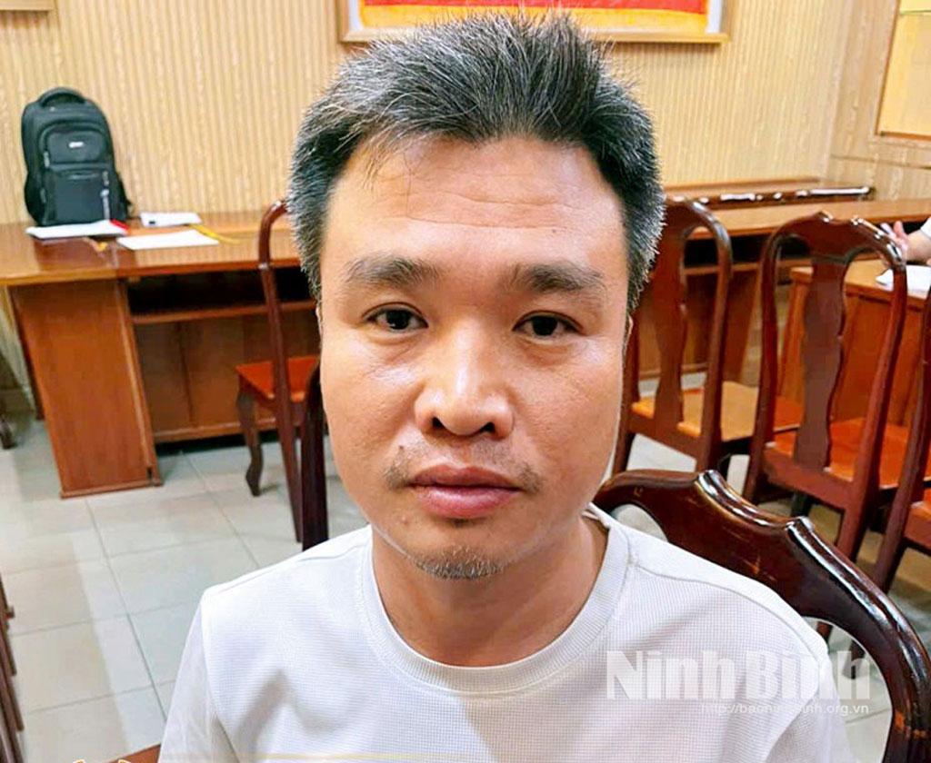 Đối tượng Phạm Văn Tuyên cầm đầu nhóm lừa đảo, chiếm đoạt tài sản dưới hình thức bán vàng giả.