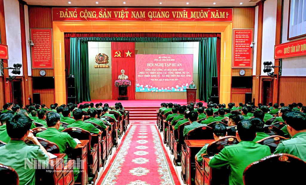Quang cảnh hội nghị.