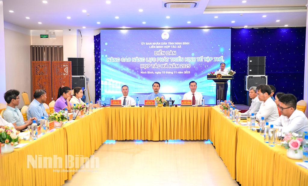 Các đại biểu tham dự Diễn đàn.