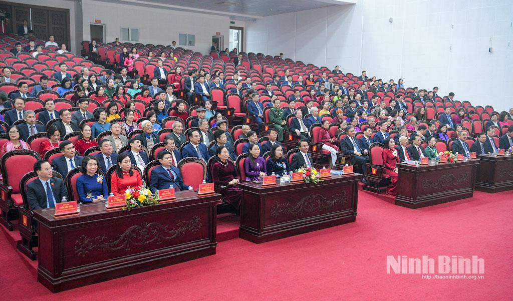 Các đại biểu dự hội nghị.