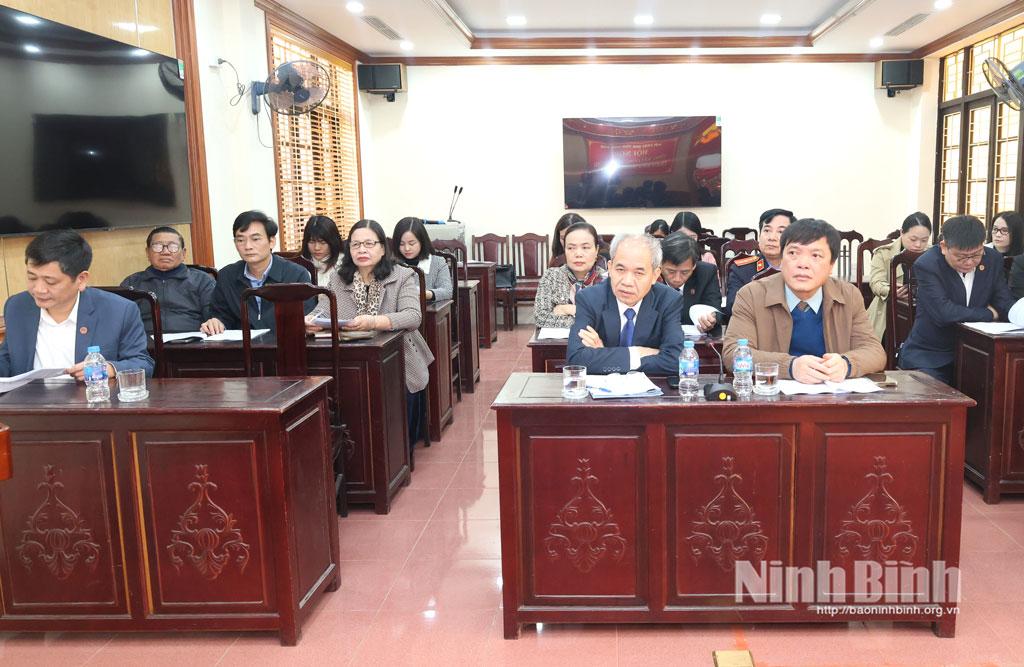 Các đại biểu dự hội nghị.