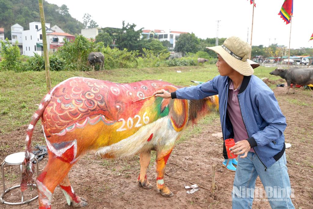 Độc đáo Hội thi vẽ trang trí trâu - Lễ hội Tịch điền Đọi Sơn 2026