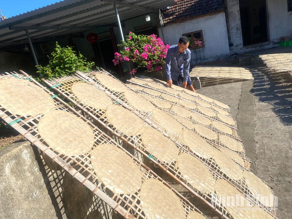 Nghề làm miến, bánh đa ở thôn Phượng Chiền (xã Nam Minh)