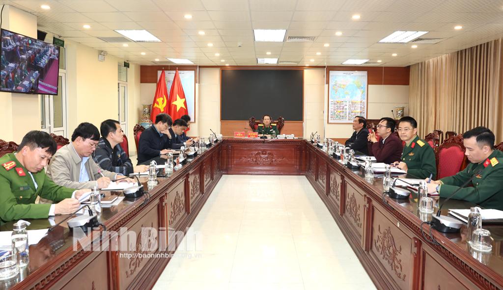 Các đại biểu dự hội nghị tại điểm cầu Ninh Bình.