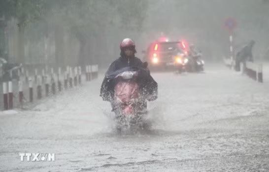 Từ đêm 19/5, mưa có xu hướng gia tăng với khả năng xuất hiện mưa vừa, mưa to, có nơi mưa rất to. (Ảnh: TTXVN)