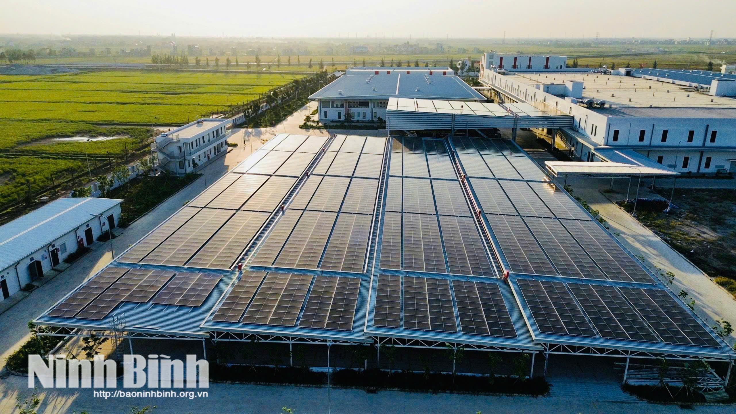 Hệ thống điện mặt trời của Công ty cổ phần May Sông Hồng - Xuân Trường (Sông Hồng 11).