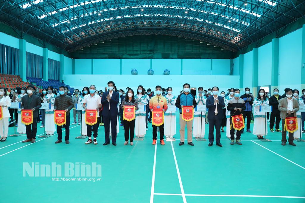 Khai mạc Giải cầu lông cán bộ, giáo viên, nhân viên ngành Giáo dục và Đào tạo lần thứ XV