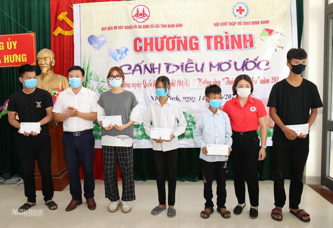 Để những ước mơ vươn xa...