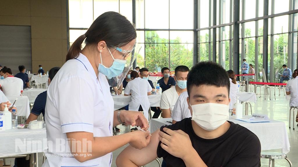 1.500 công nhân Công ty Hyundai Thành Công được tiêm vắc xin phòng COVID-19