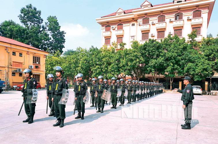 Vì cuộc sống bình yên của nhân dân