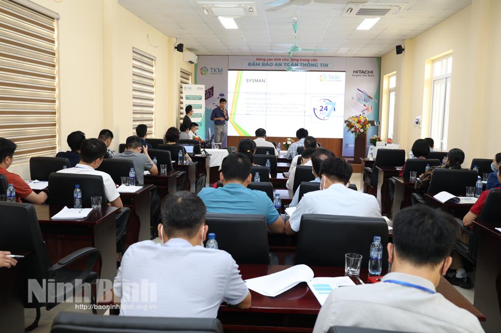Hội thảo "Nâng cao tính chủ động An toàn thông tin cho người dùng"