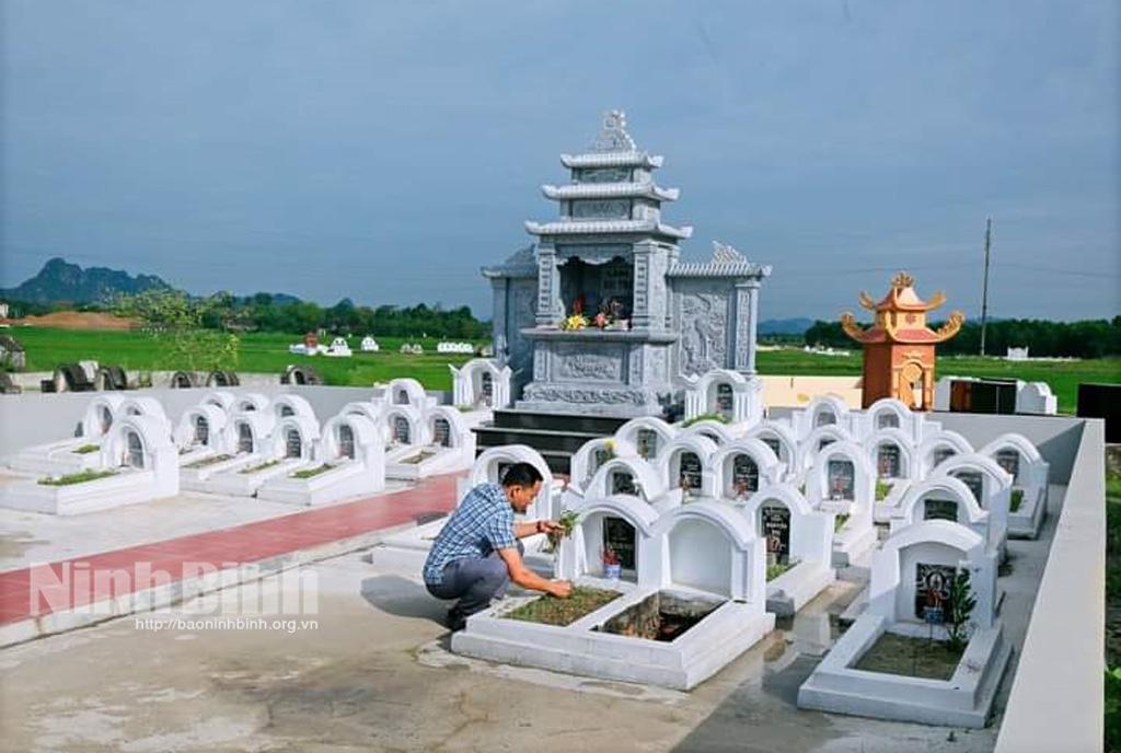 Tiết Thanh minh, về quê tảo mộ