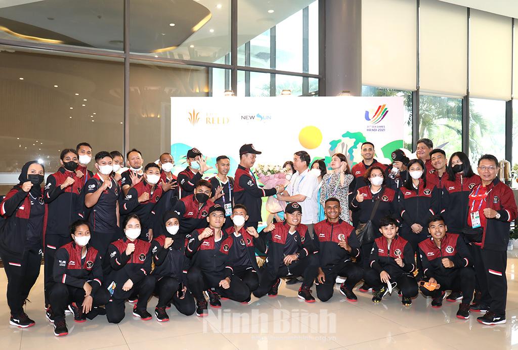 Đón đoàn thể thao Indonesia đến Ninh Bình tham dự SEA Games 31