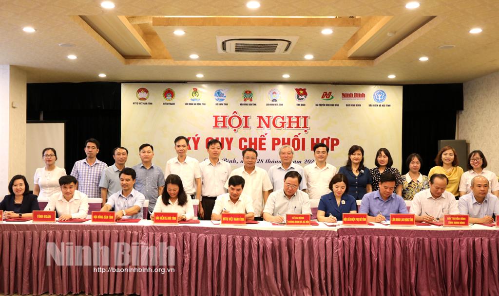 Hội nghị ký Quy chế phối hợp giữa cơ quan BHXH tỉnh với các cơ quan, đơn vị trên địa bàn tỉnh