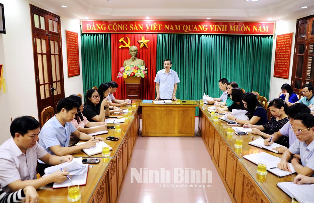 Giao ban công tác báo chí tuyên truyền tháng 9