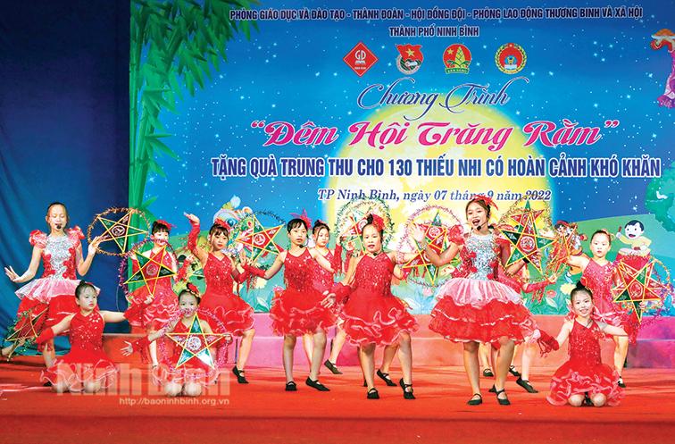 Rộn ràng mùa trăng