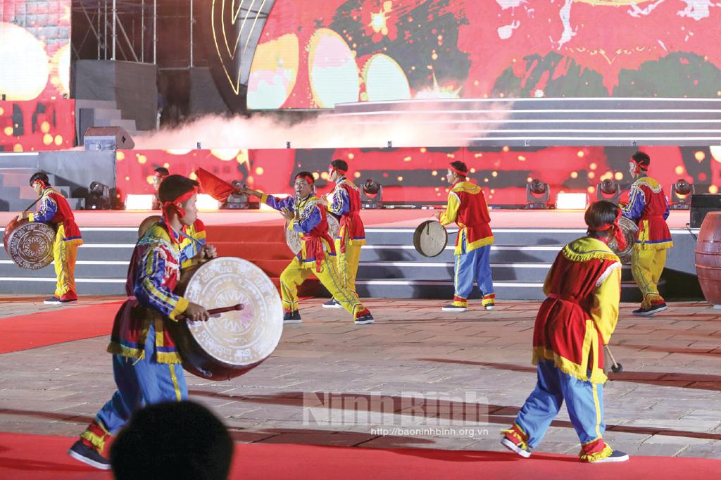 Rộn ràng trống nhảy Kim Sơn