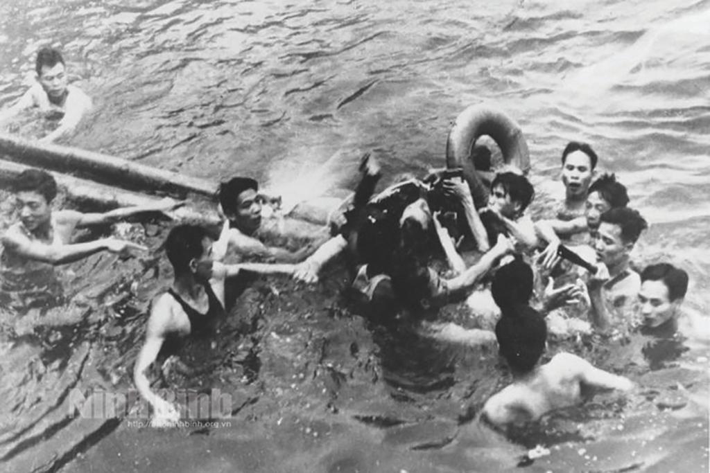 Ngày xuân ôn lại chuyện cũ