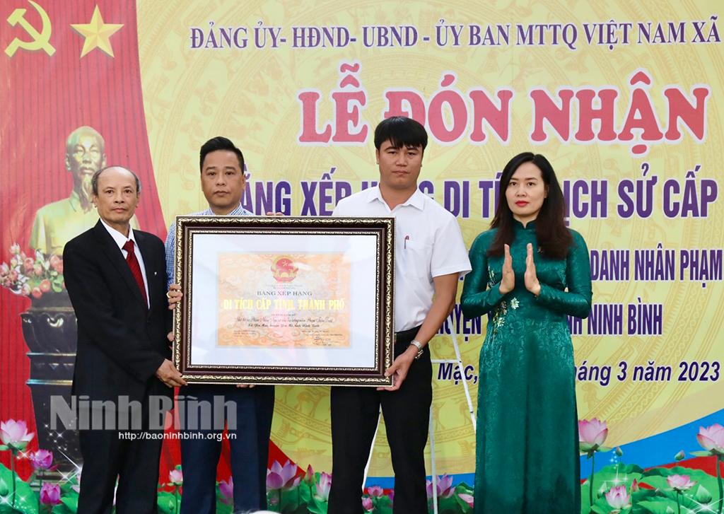 Nhà thờ họ Phạm Nhàn Ngu và Nhà bia tưởng niệm danh nhân Phạm Thận Duật tại huyện Yên Mô được công nhận là di tích lịch sử văn hóa cấp tỉnh