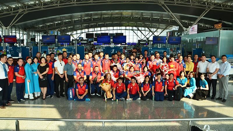 Đoàn thể thao người khuyết tật Việt Nam lên đường tham dự ASEAN Para Games 12