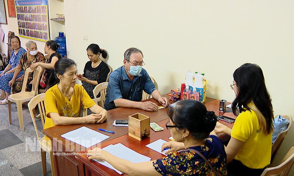 Chi trả trên 33 tỷ đồng tiền chênh lệch tăng thêm chưa lĩnh cho người hưởng lương hưu, trợ cấp BHXH