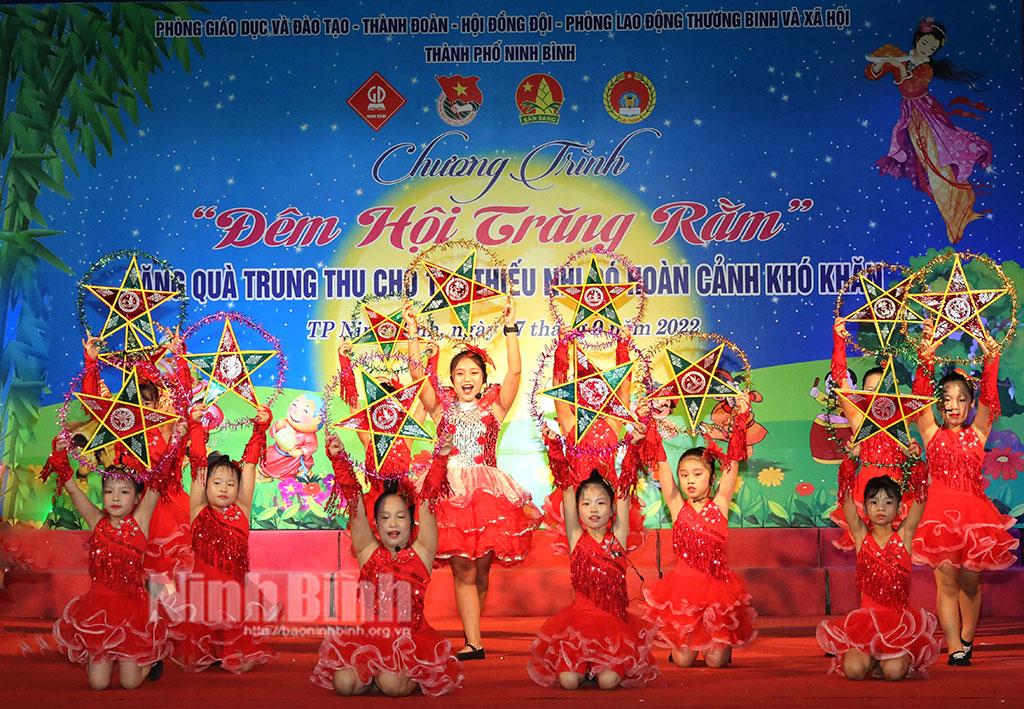 Mùa Trung thu yêu thương