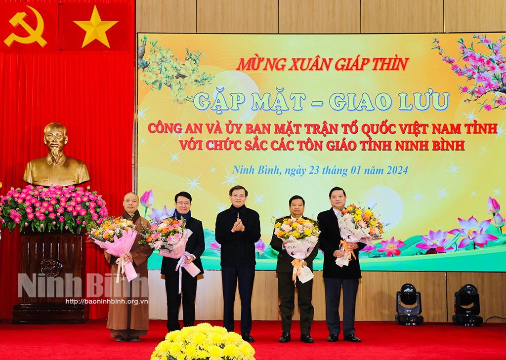 Gặp mặt, giao lưu với chức sắc các tôn giáo nhân dịp Xuân Giáp Thìn 2024