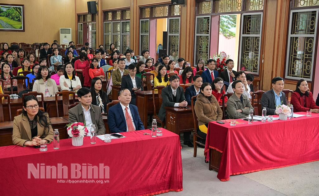 Bế giảng lớp Trung cấp lý luận chính trị hệ không tập trung khóa 2022-2024