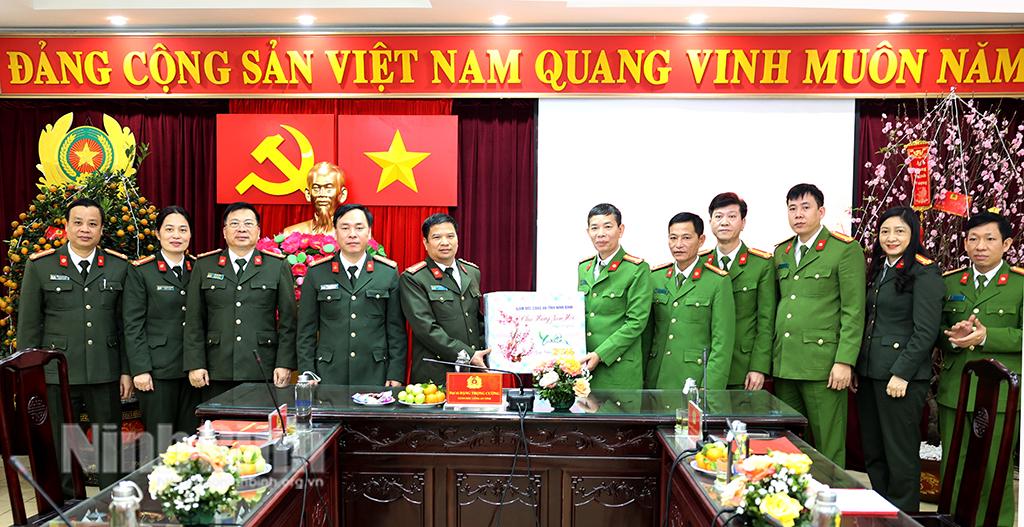 Giám đốc Công an tỉnh kiểm tra, chúc Tết một số đơn vị Công an trong tỉnh