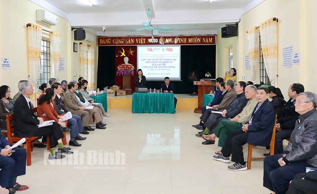 Tập huấn về thành lập, vận hành và quản lý CLB Liên thế hệ tự giúp nhau