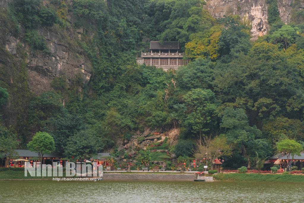 Động Am Tiên - "Tuyệt tịnh cốc"